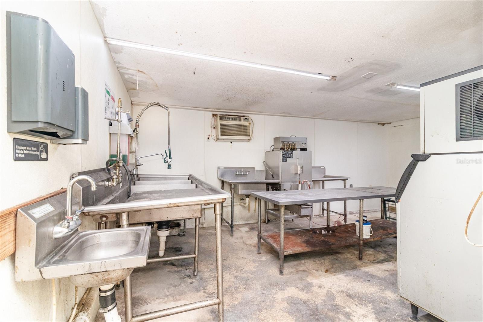 WOODRUFFS SUB FRANK L - Commercial Sale