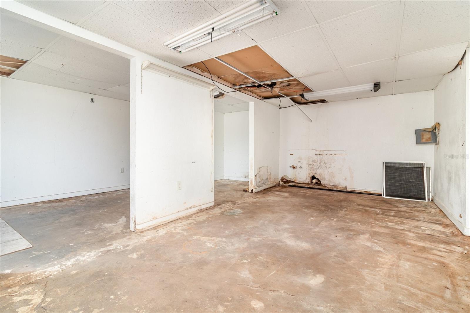 WOODRUFFS SUB FRANK L - Commercial Sale