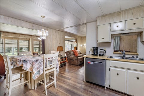 Tiny photo for 35737 Shelley Drive, Leesburg, FL 34788 (MLS # G5115914)