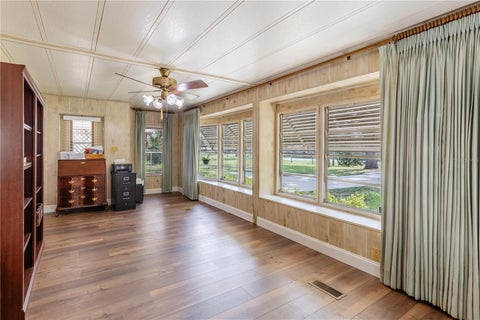 Tiny photo for 35737 Shelley Drive, Leesburg, FL 34788 (MLS # G5115914)