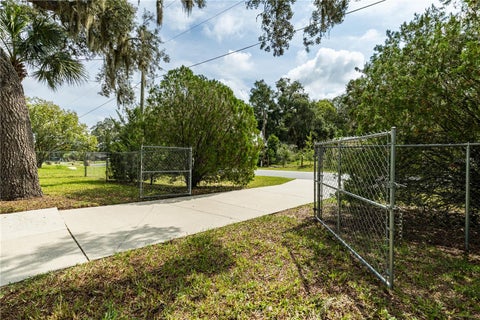 Tiny photo for 35737 Shelley Drive, Leesburg, FL 34788 (MLS # G5115914)
