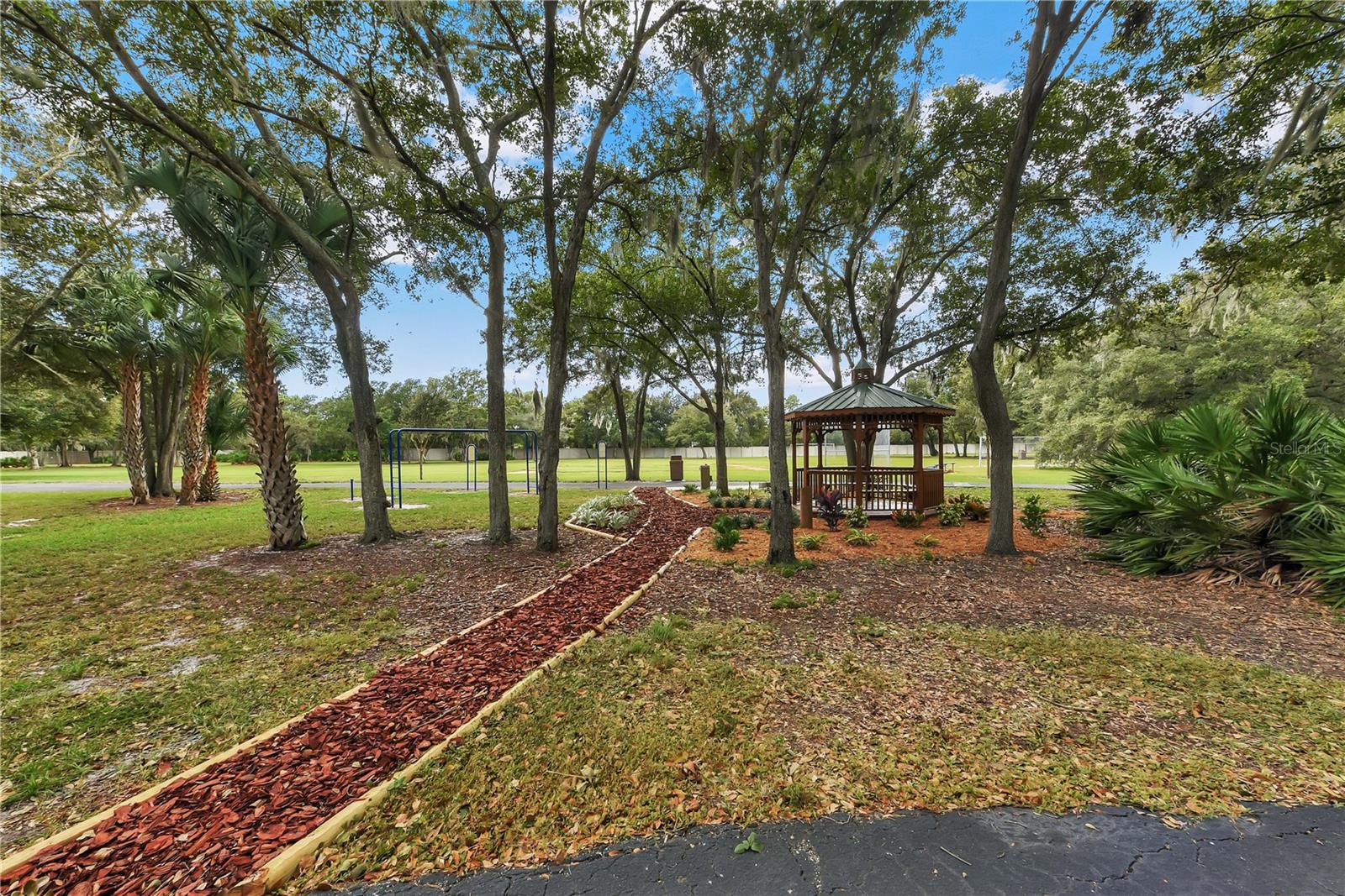 LAKE ST CHARLES UN 13 & 14 - Residential Lease
