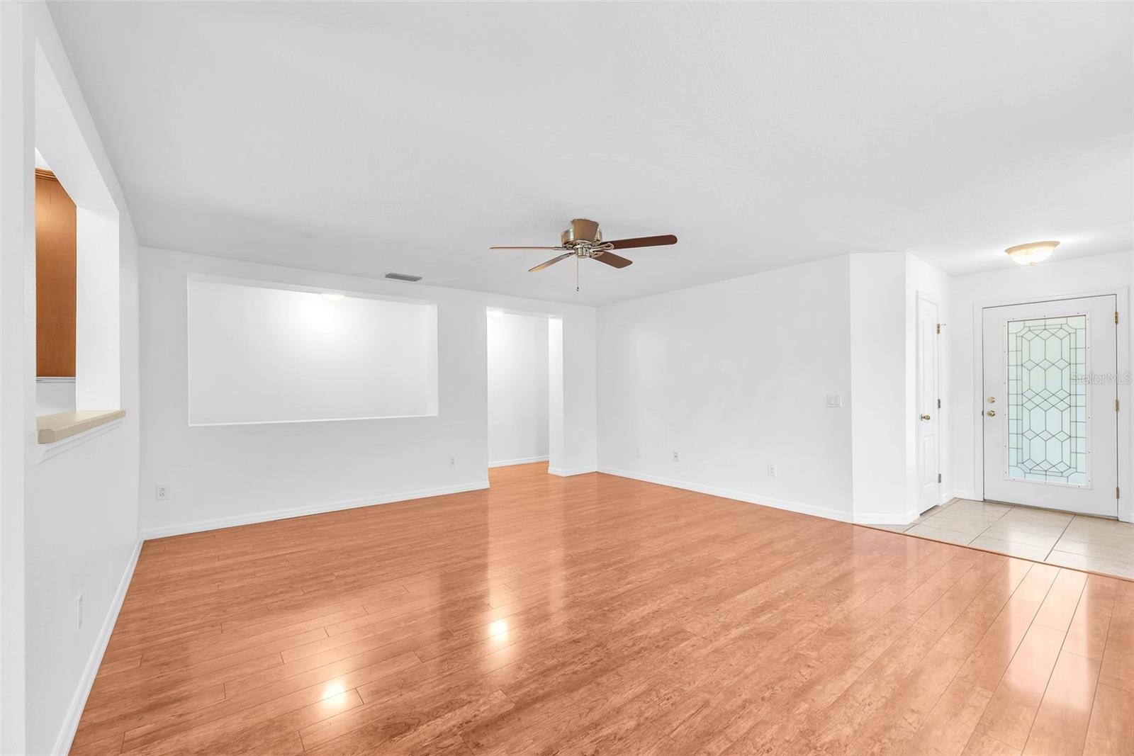 LAKE ST CHARLES UN 13 & 14 - Residential Lease