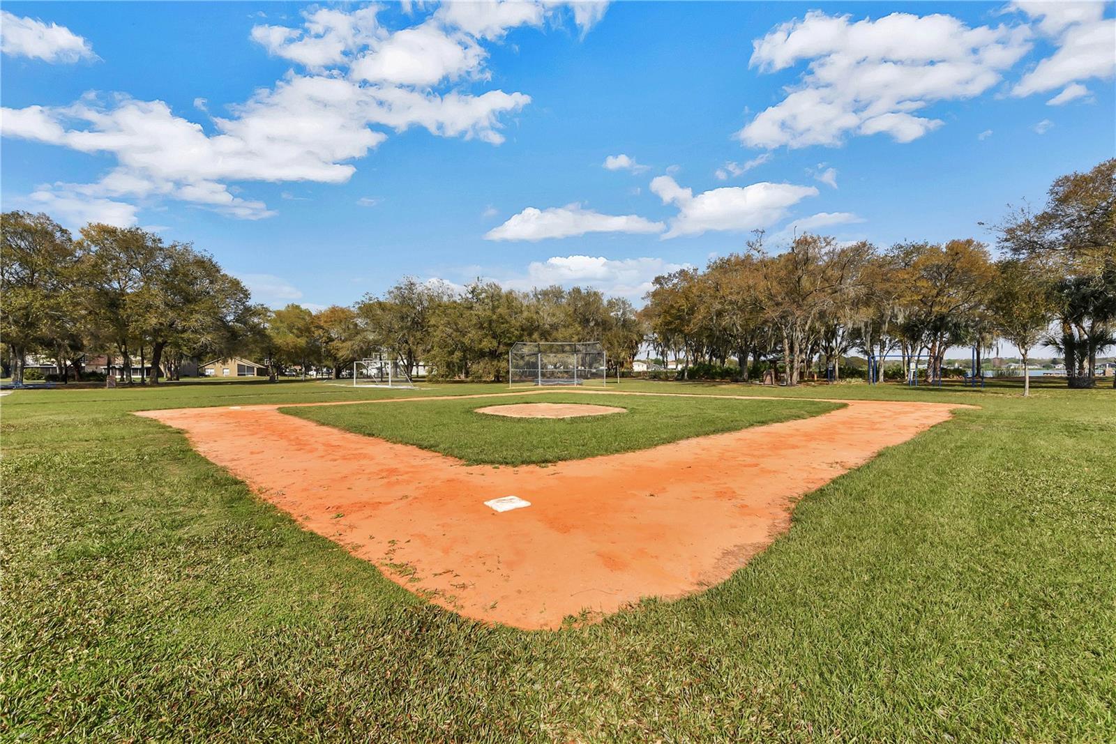 LAKE ST CHARLES UN 13 & 14 - Residential Lease