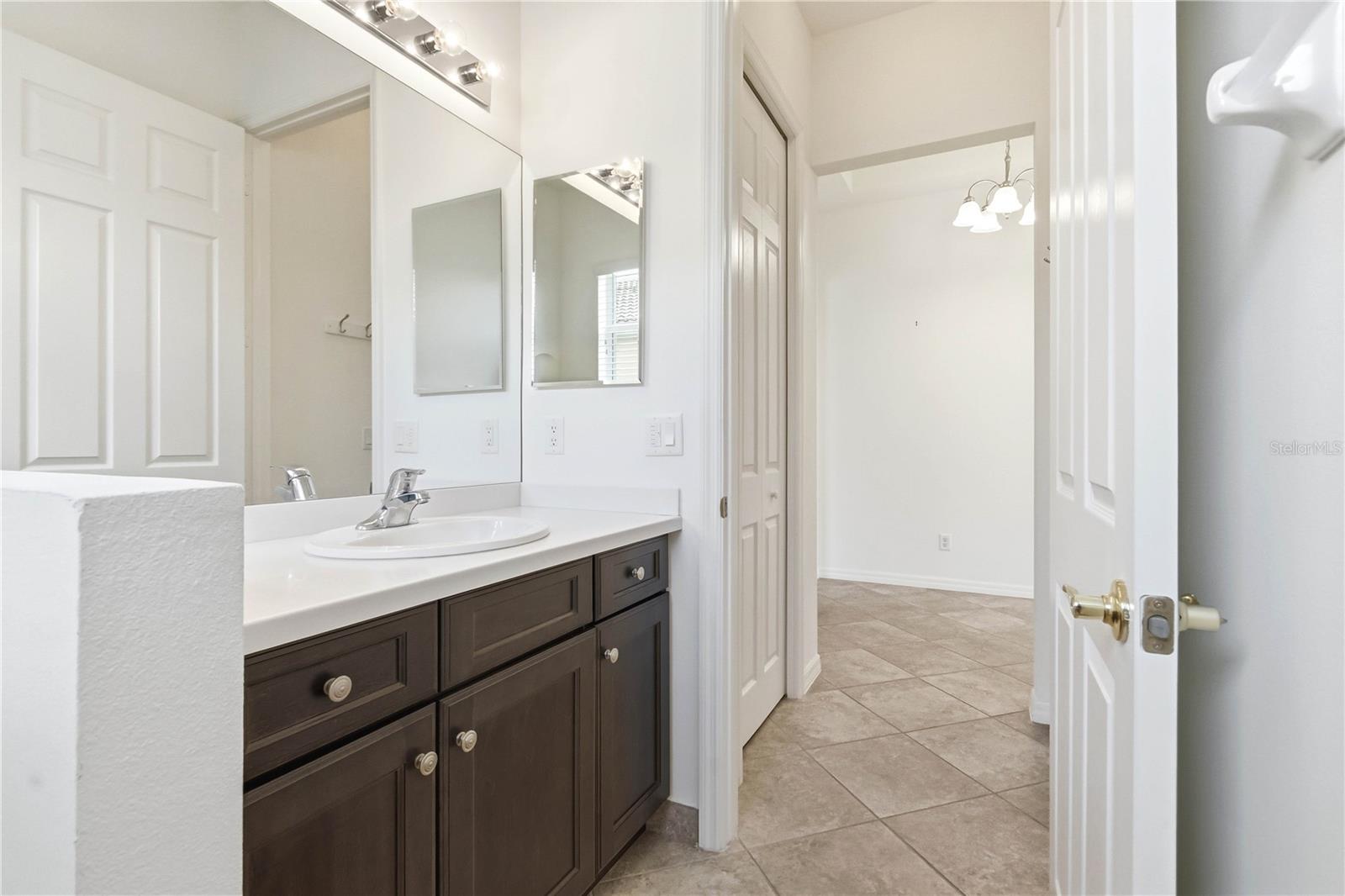 VALENCIA LAKES TR J PH 2 - Residential