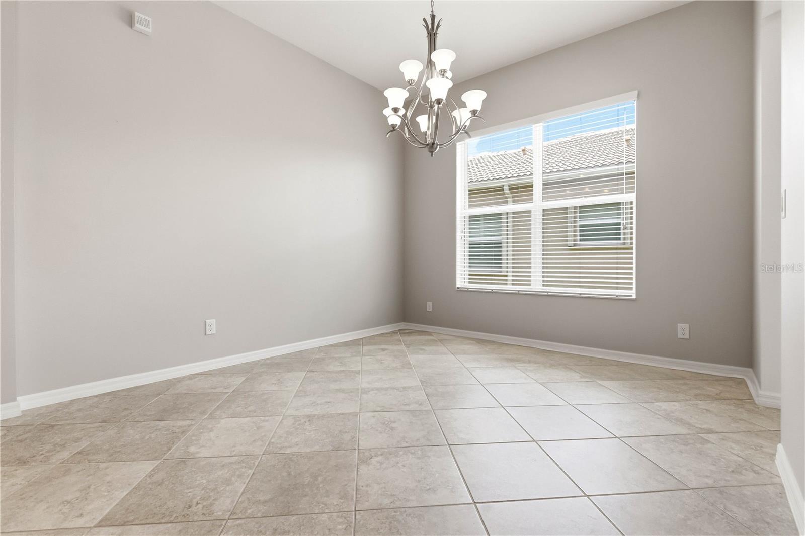 VALENCIA LAKES TR J PH 2 - Residential