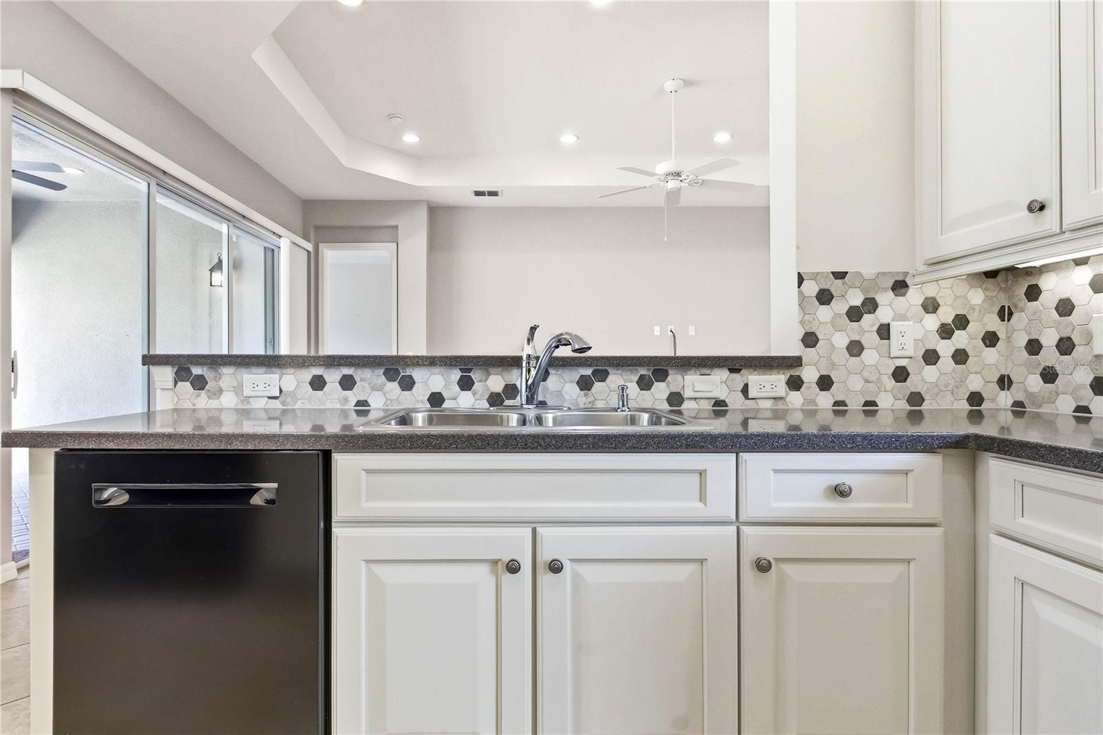 VALENCIA LAKES TR J PH 2 - Residential