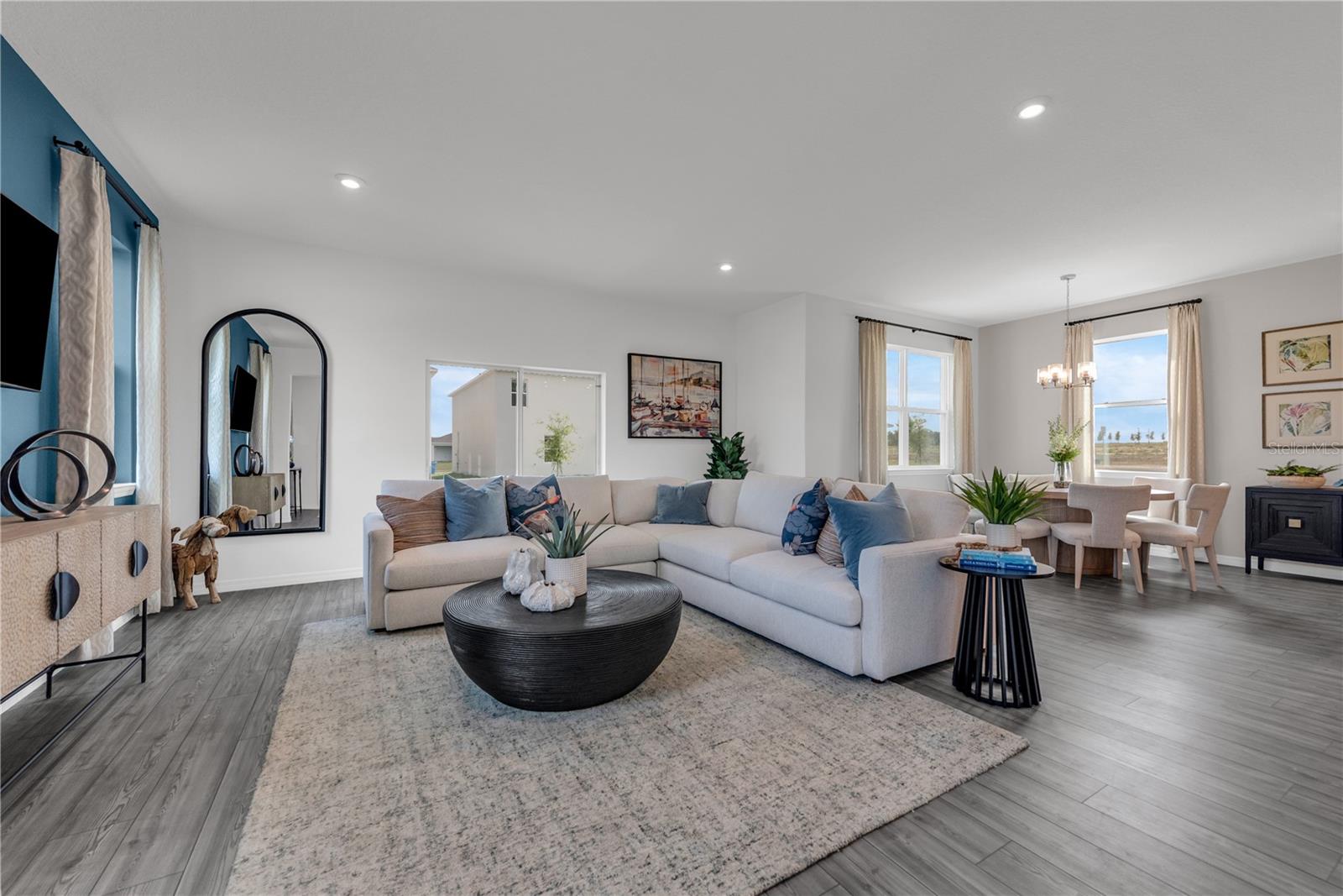 5504 MEADOW WALK DRIVE