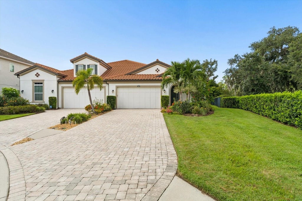 Photo of 2304 Starwood Court, Lakewood Ranch, FL 34211 (MLS # A4707237)