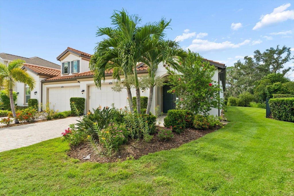 Photo of 2304 Starwood Court, Lakewood Ranch, FL 34211 (MLS # A4707237)
