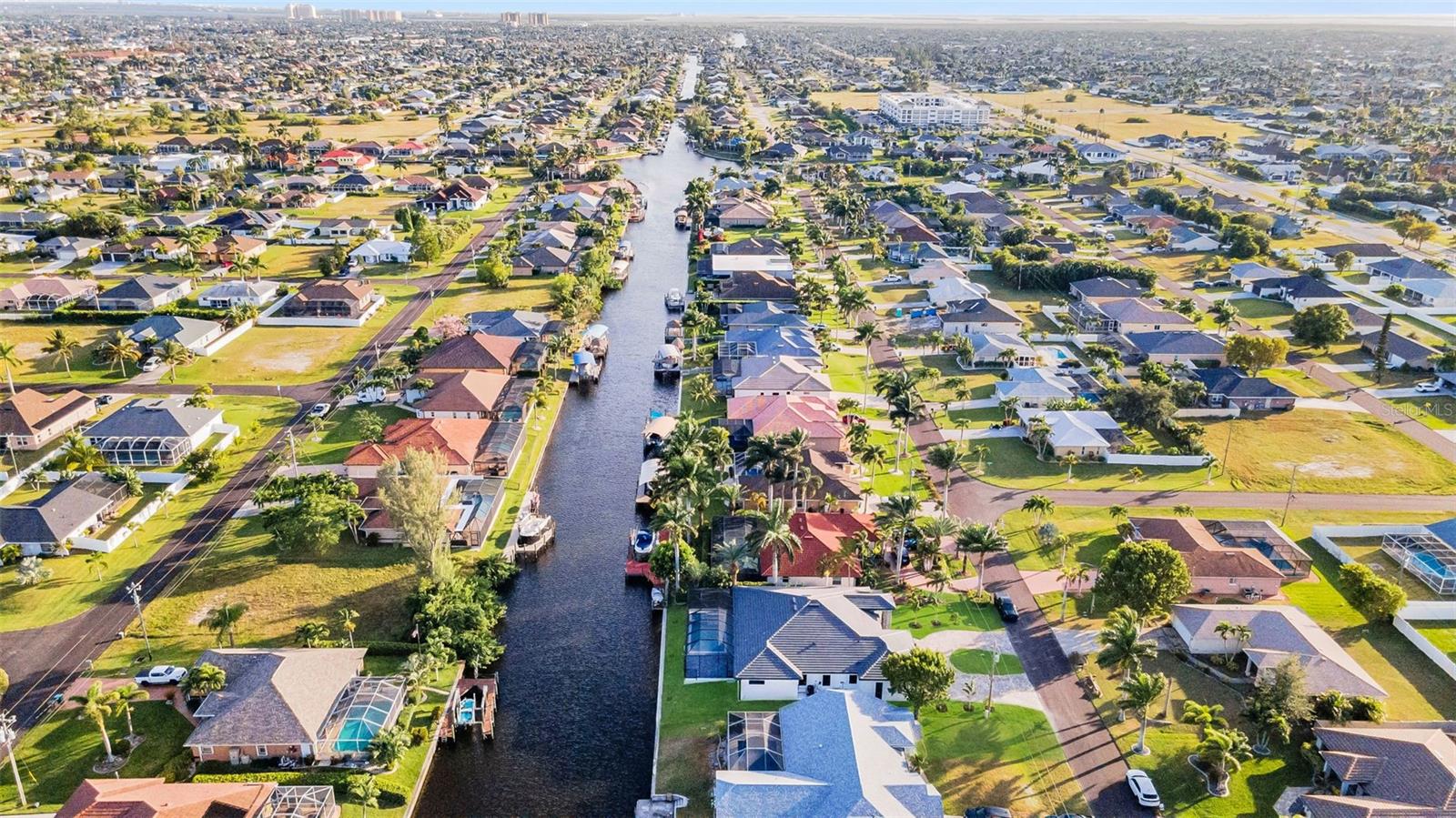 CAPE CORAL - Residential