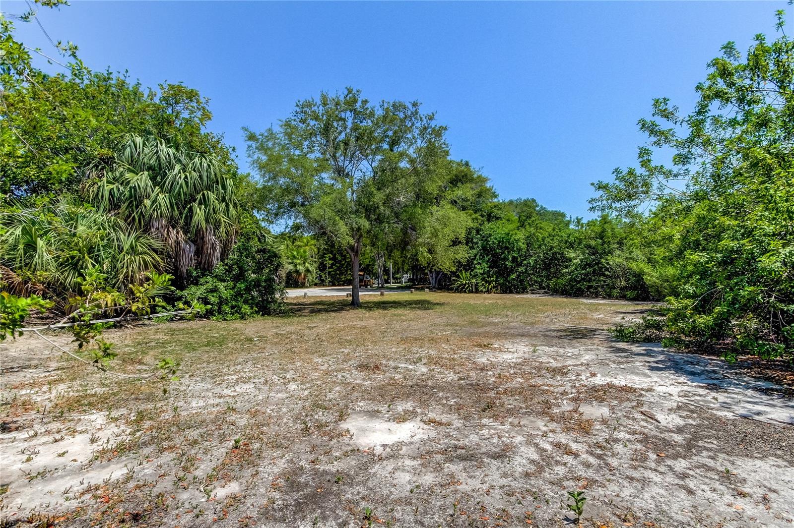 EGRET WOODS CIRCLE