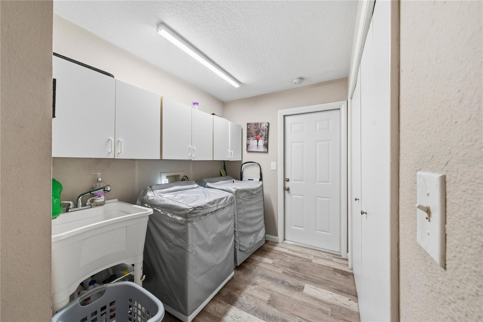 INVERNESS ACRES UNIT 02 AKA INVERNESS VILLAGE - Residential