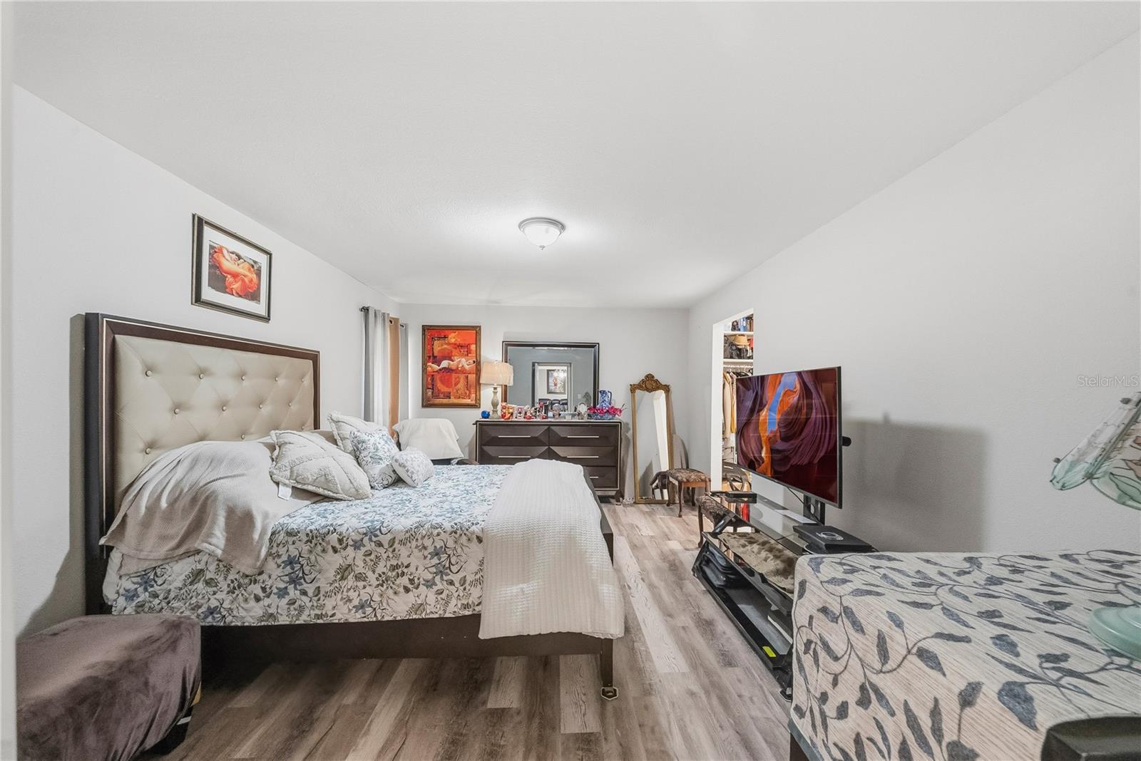 INVERNESS ACRES UNIT 02 AKA INVERNESS VILLAGE - Residential