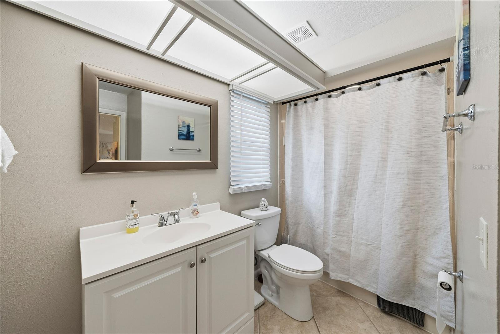 INVERNESS ACRES UNIT 02 AKA INVERNESS VILLAGE - Residential