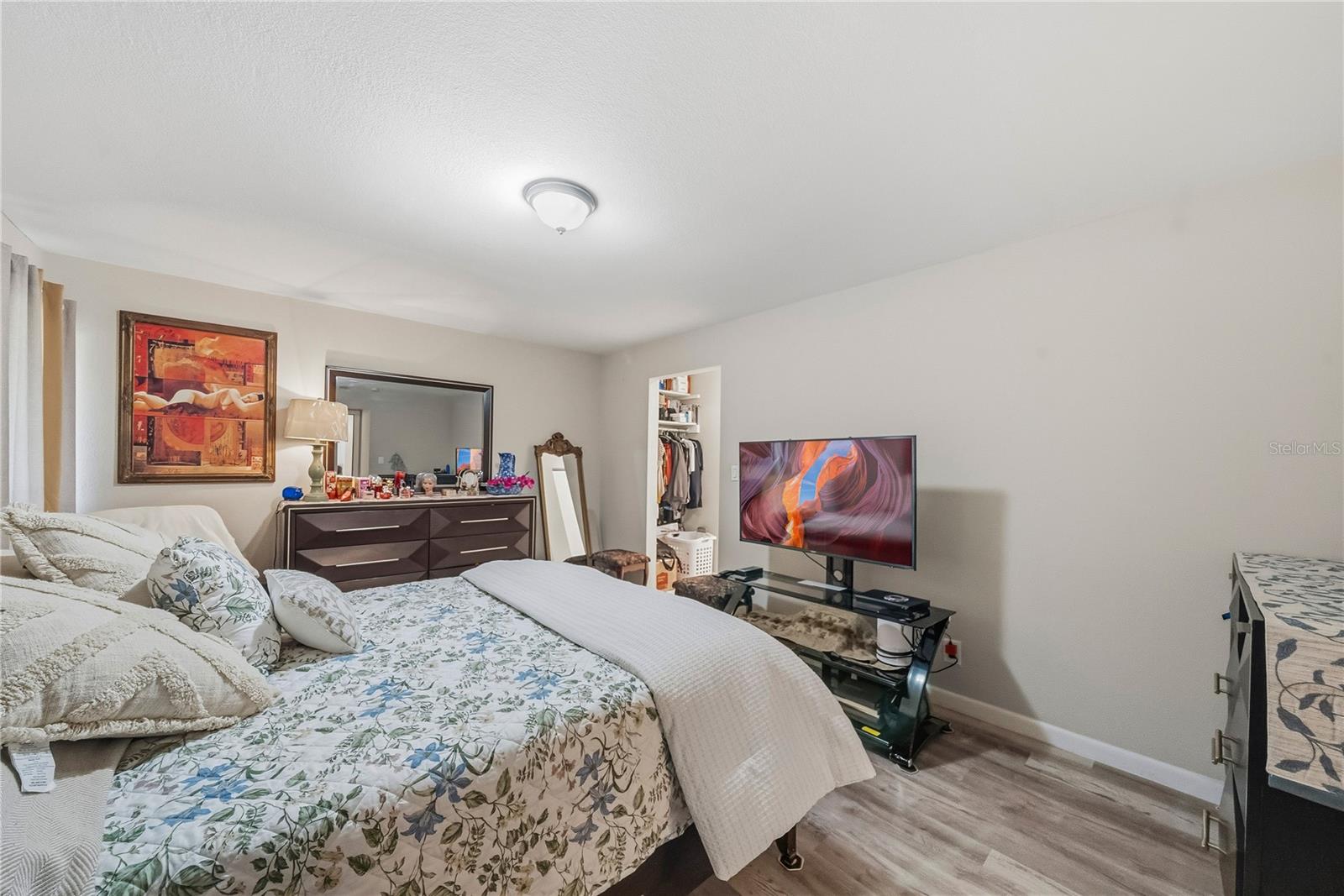 INVERNESS ACRES UNIT 02 AKA INVERNESS VILLAGE - Residential