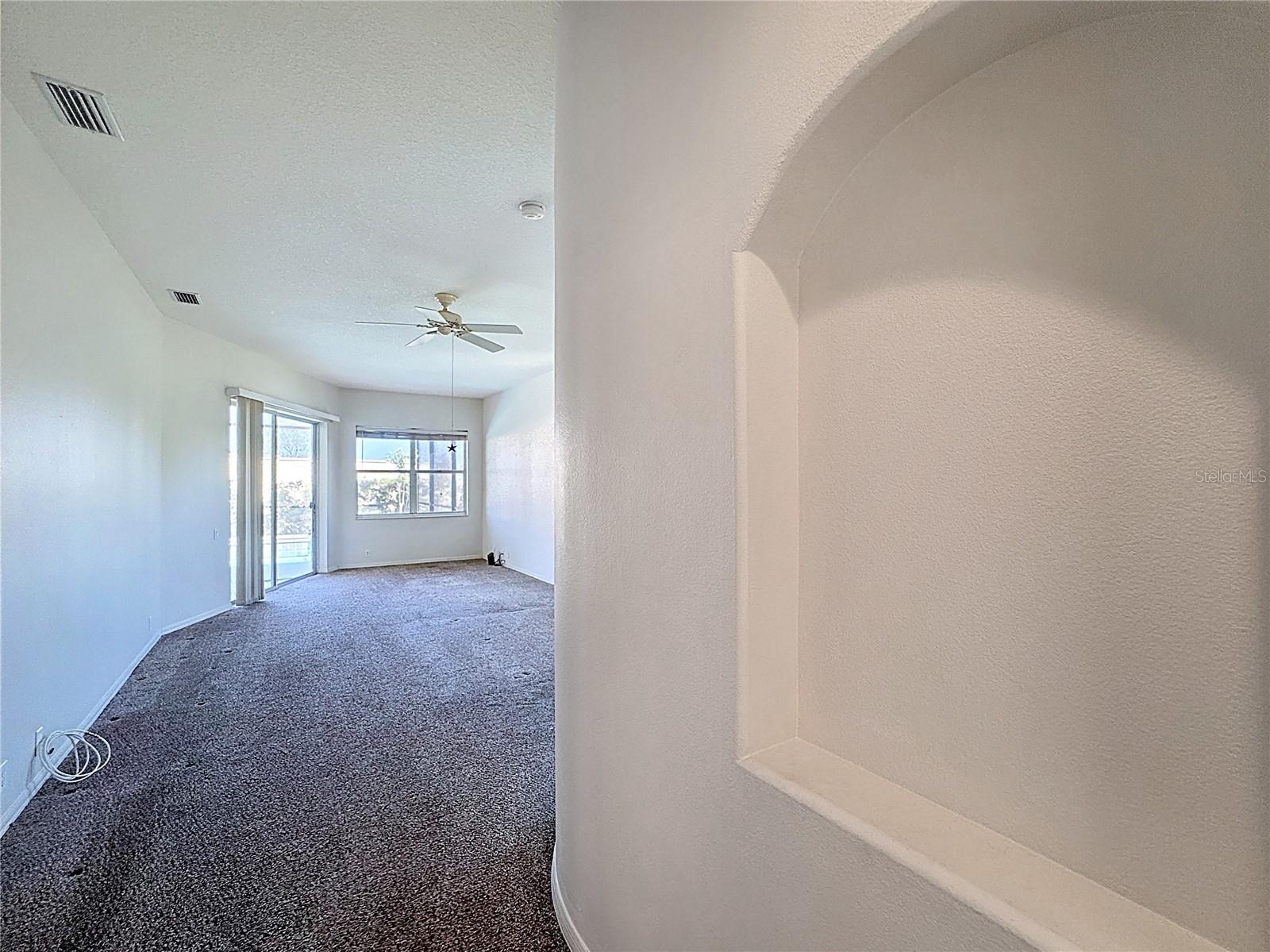 PELICAN POINTE GOLF & COUNTRY CLUB - Residential