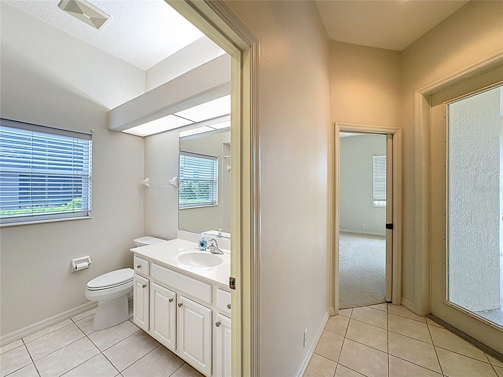 PELICAN POINTE GOLF & COUNTRY CLUB - Residential