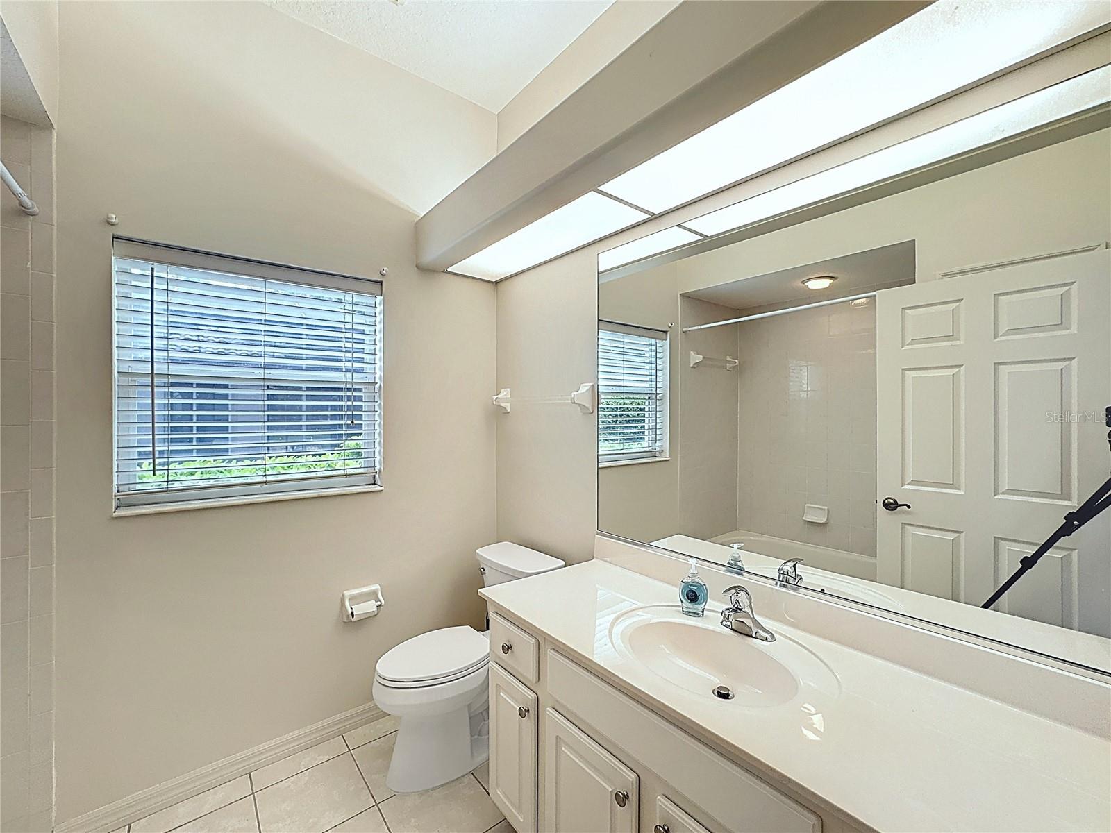 PELICAN POINTE GOLF & COUNTRY CLUB - Residential