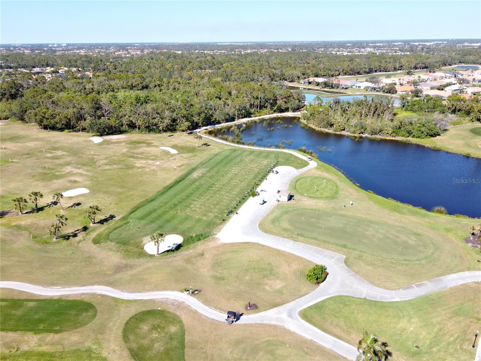 PELICAN POINTE GOLF & COUNTRY CLUB - Residential