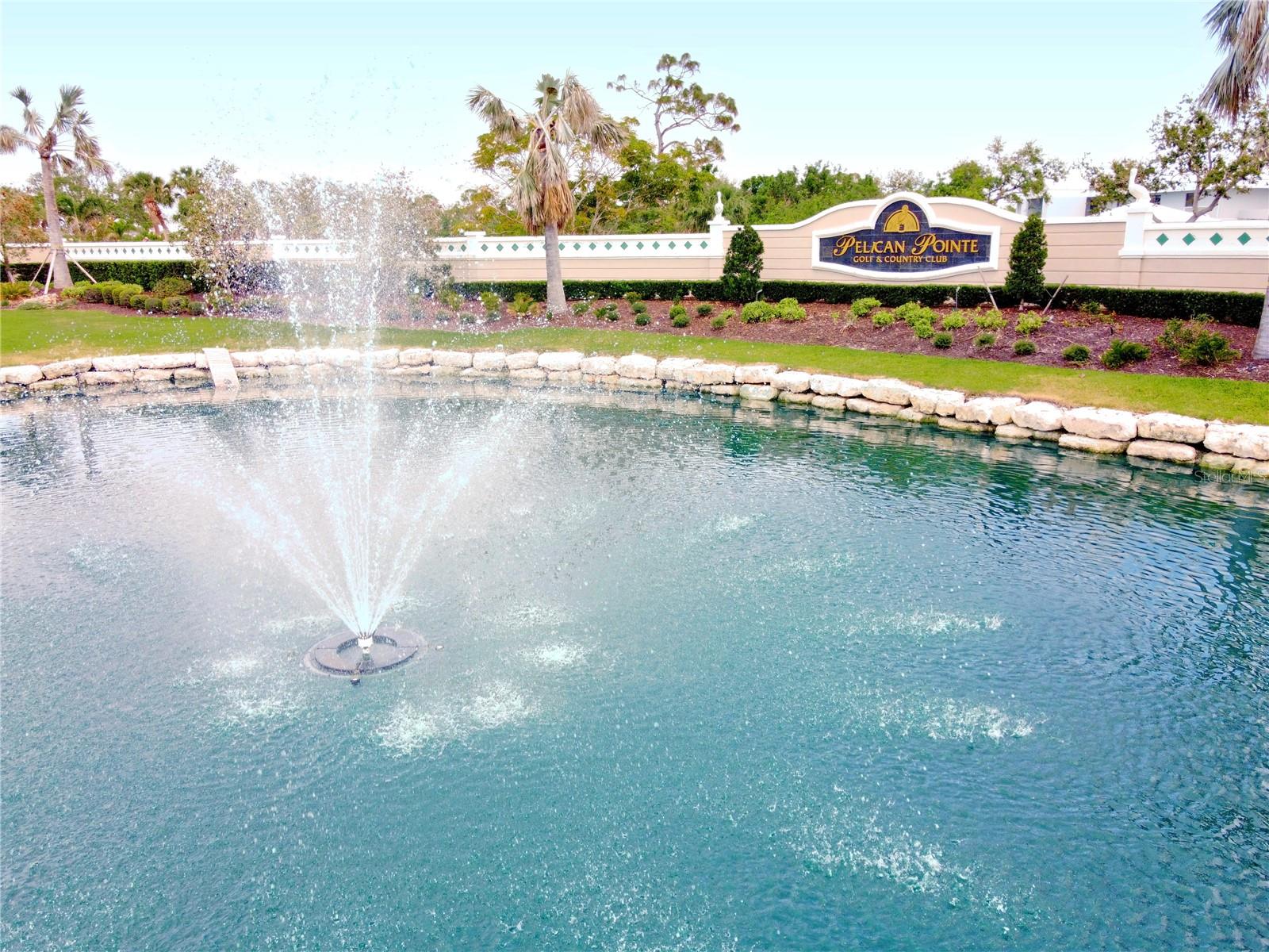 PELICAN POINTE GOLF & COUNTRY CLUB - Residential