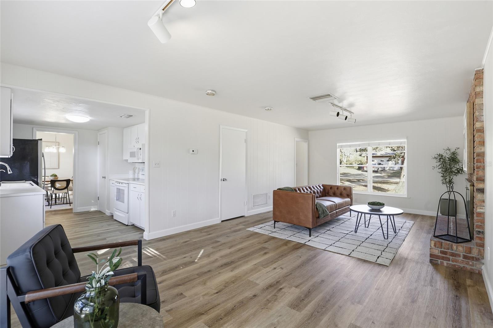 SUBURBAN HEIGHTS - Residential