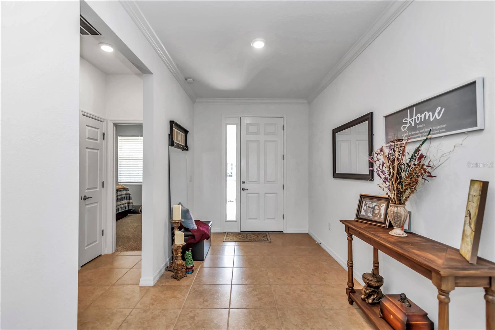 ON TOP OF THE WORLD - Residential