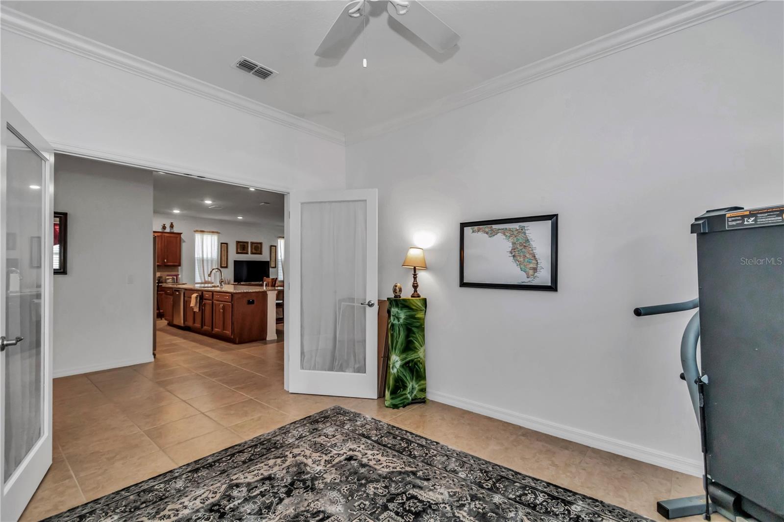 ON TOP OF THE WORLD - Residential