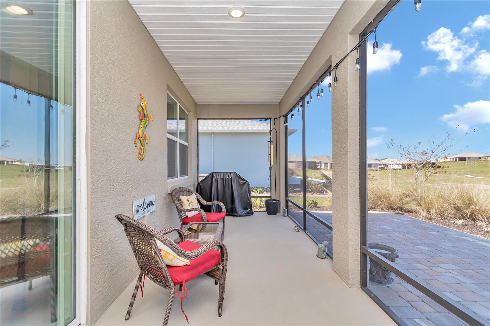 ON TOP OF THE WORLD - Residential