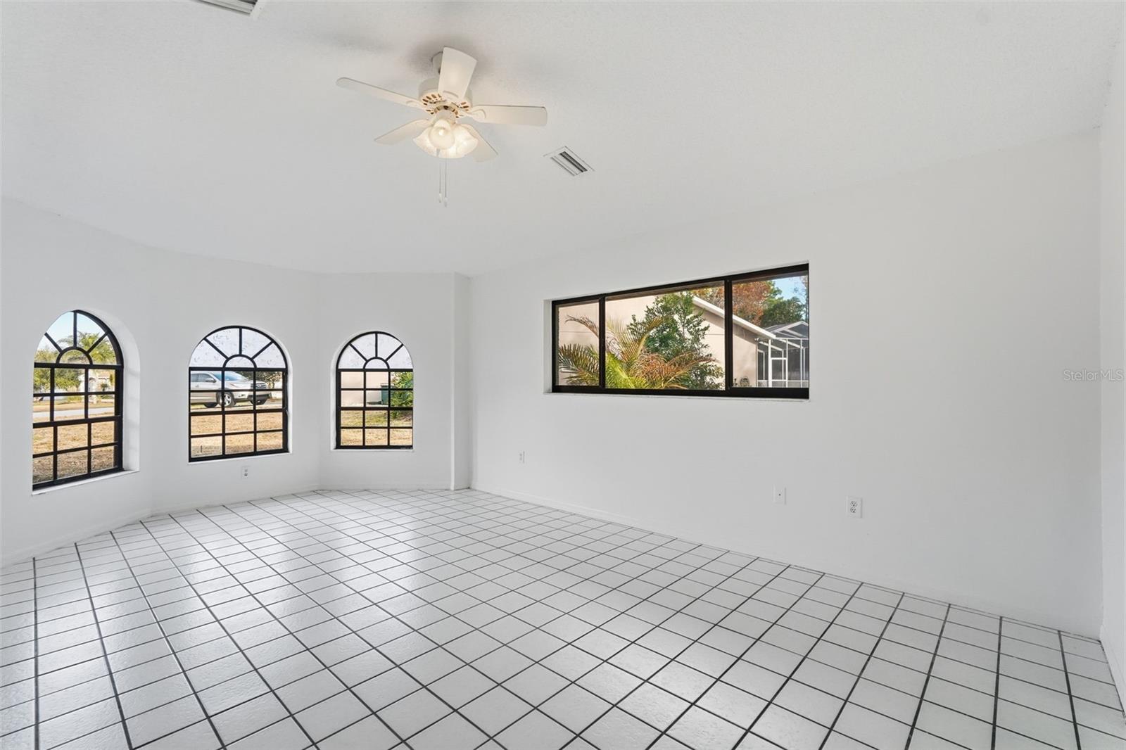 RAINBOW WOODS - Residential