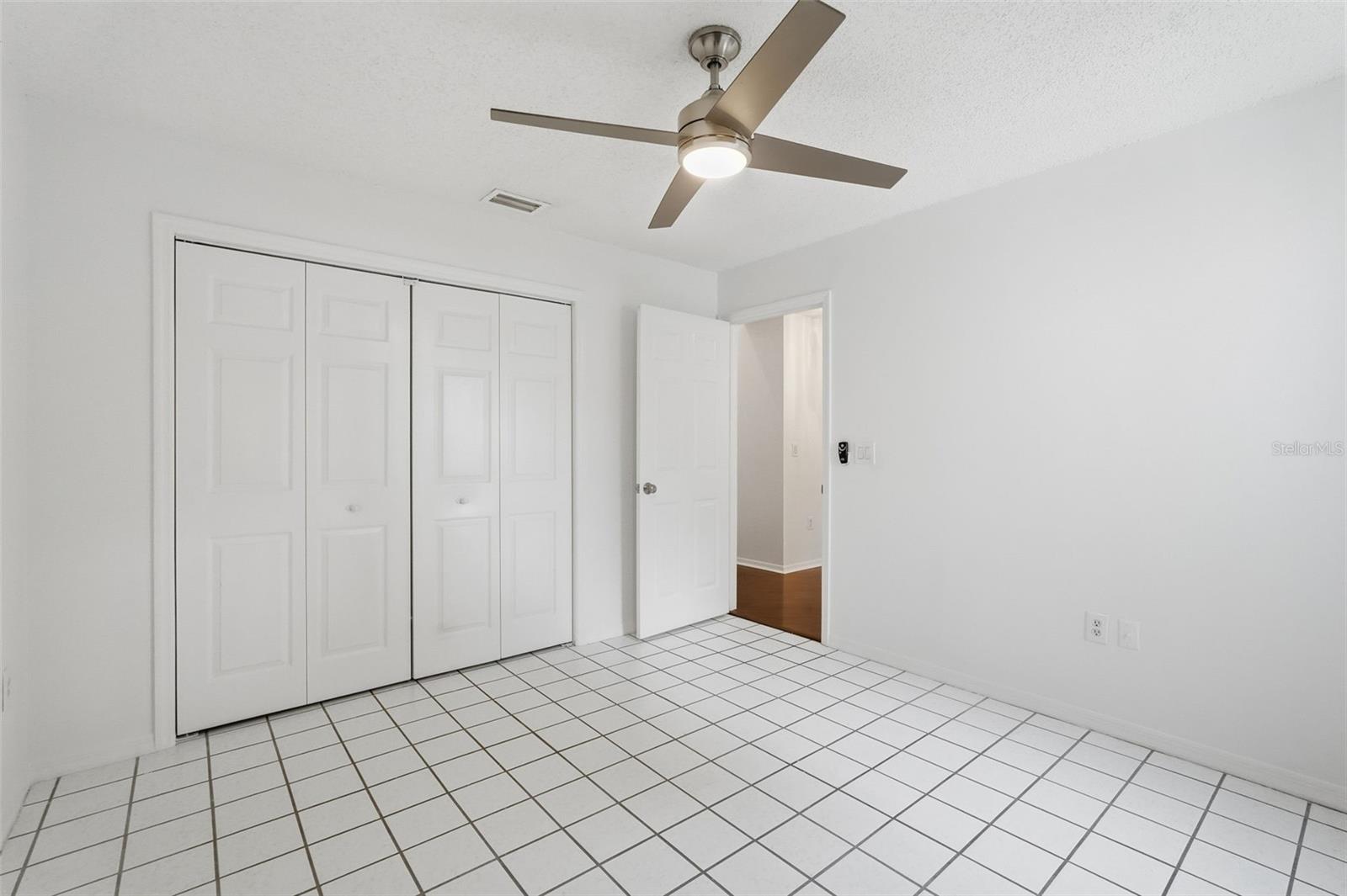 RAINBOW WOODS - Residential