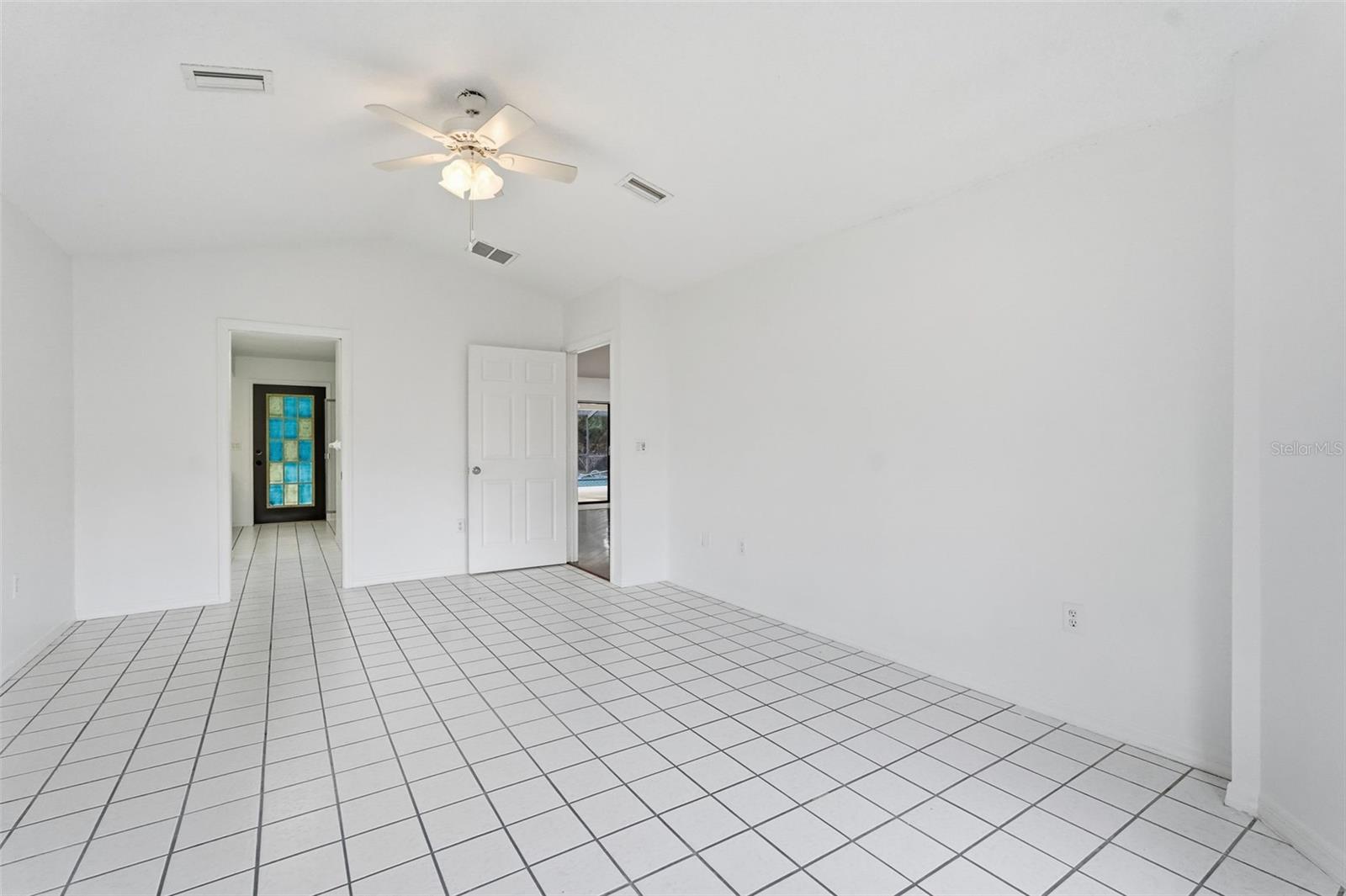 RAINBOW WOODS - Residential