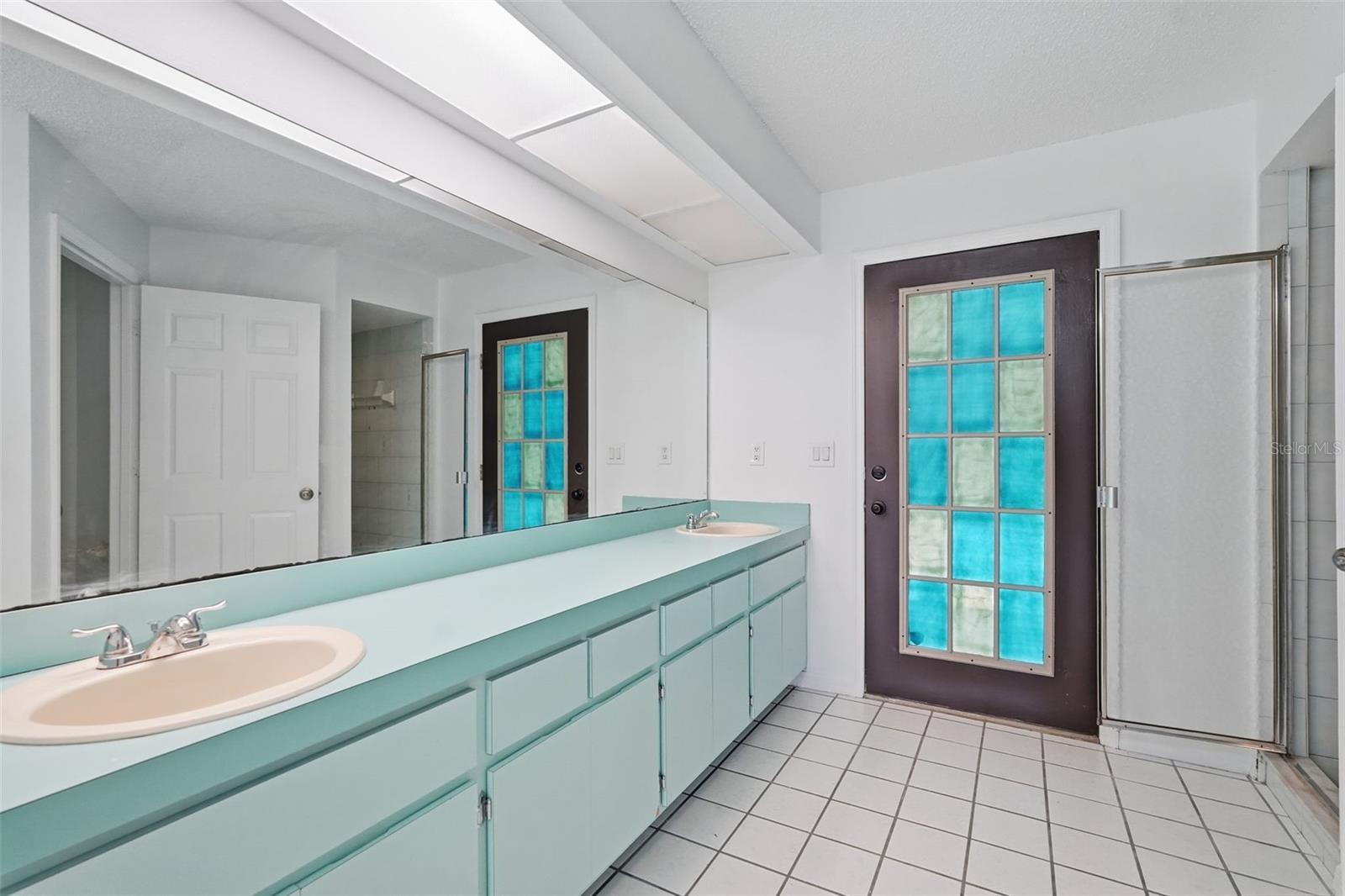 RAINBOW WOODS - Residential