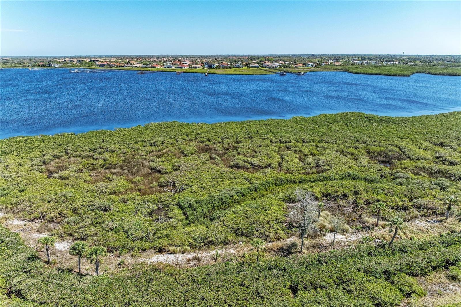 TIDEWATER PRESERVE THE LAGOON - Residential