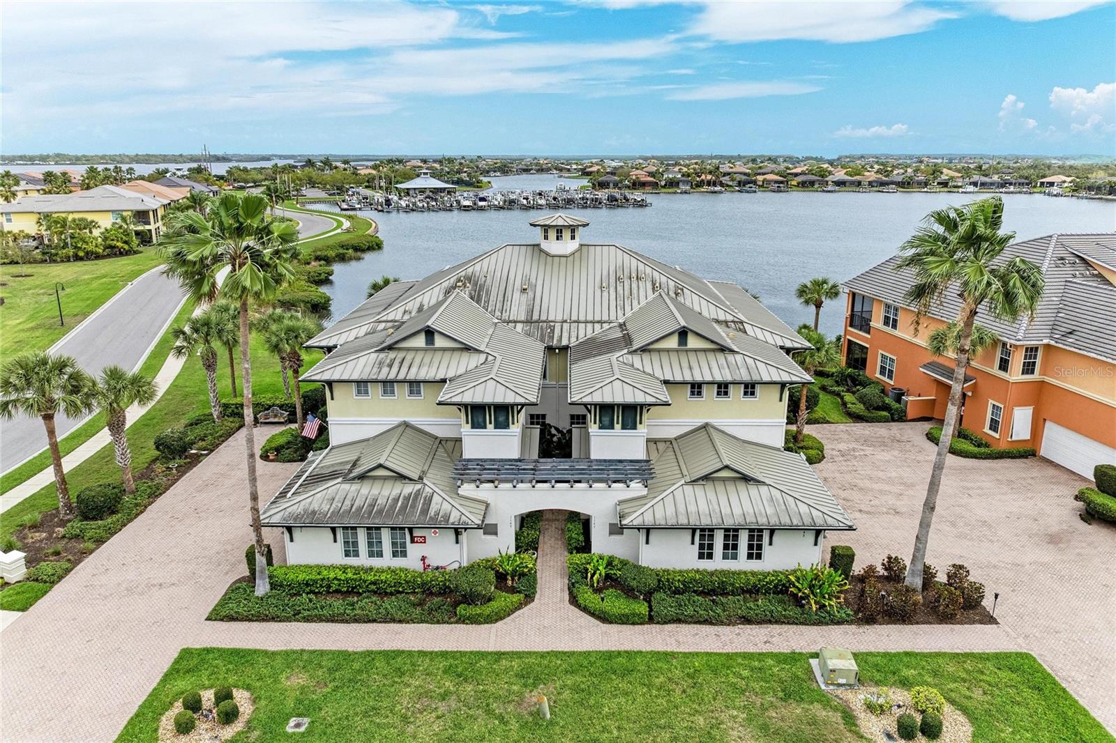 TIDEWATER PRESERVE THE LAGOON - Residential