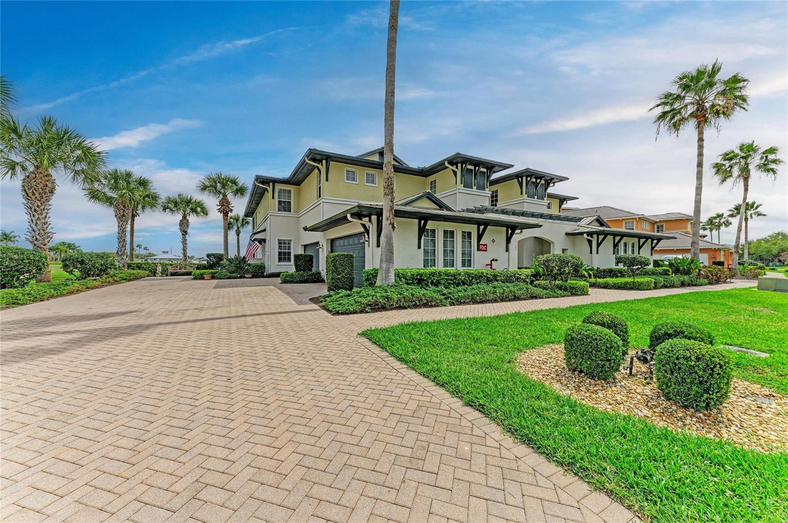 1151 RIVERSCAPE STREET 1151