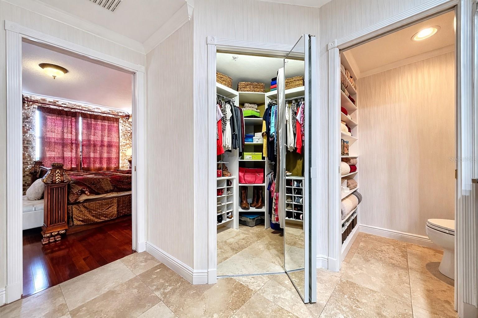 COUNTRY CLUB CONDO I AT EAST BAY - Residential