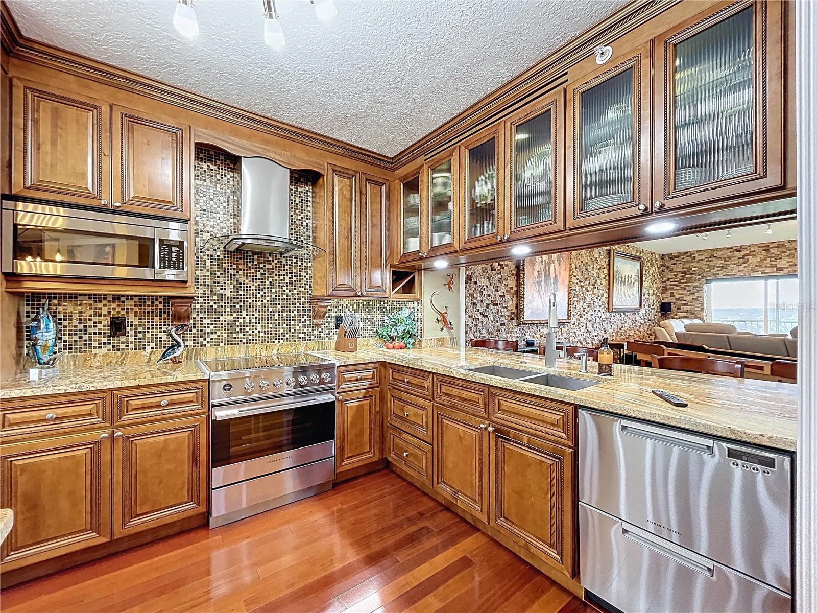 COUNTRY CLUB CONDO I AT EAST BAY - Residential