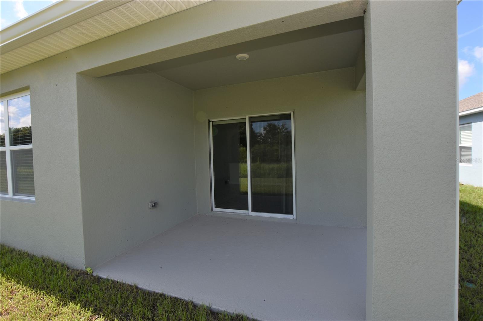 RIVERSTONE - Residential Lease