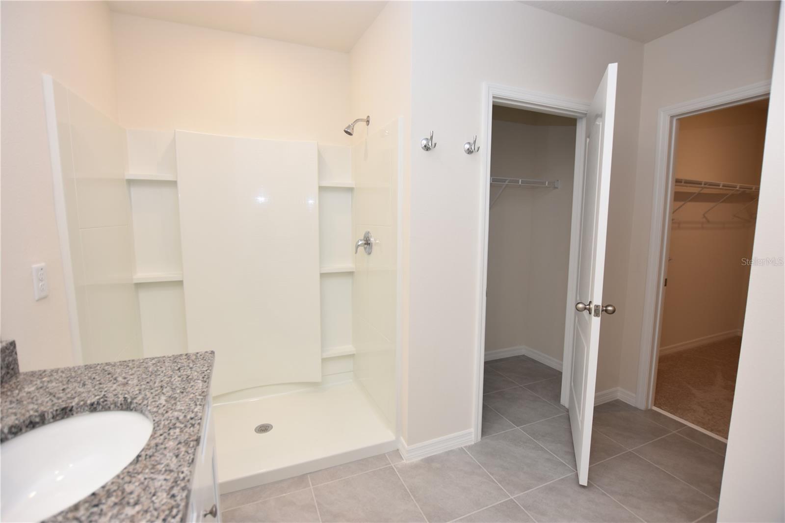 RIVERSTONE - Residential Lease