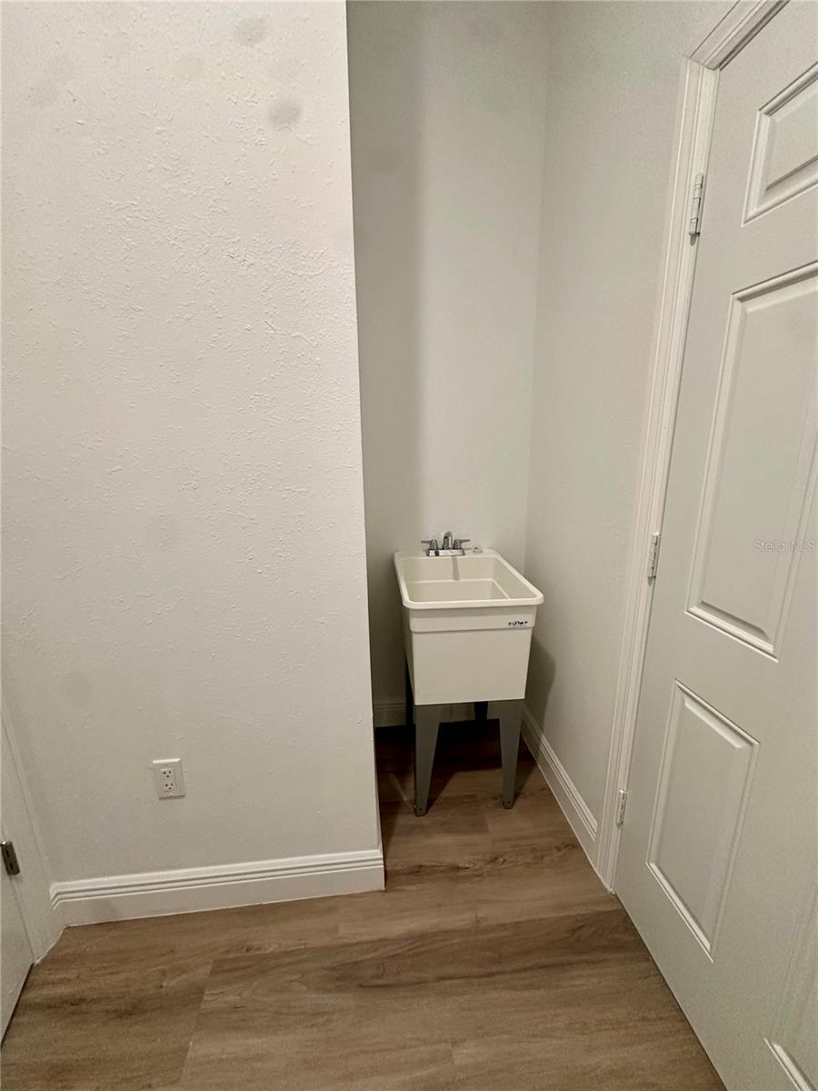 PORT CHARLOTTE SUB 24 - Residential Lease