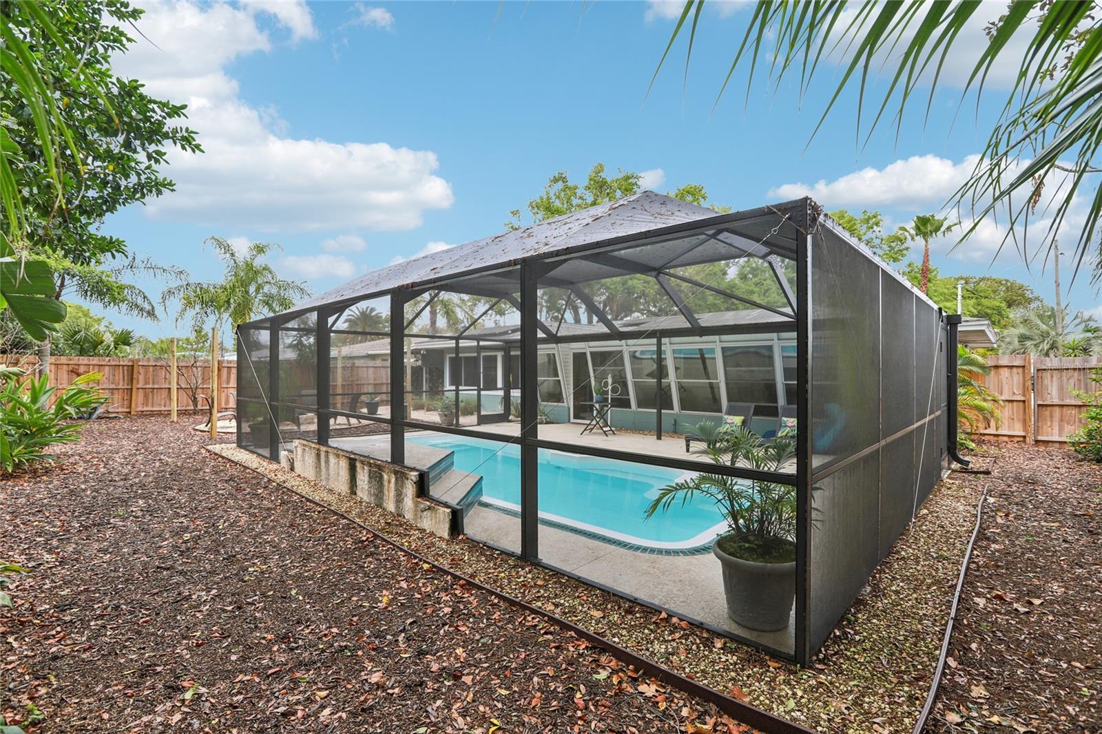 LAKESIDE TERRACE 1ST ADD - Residential