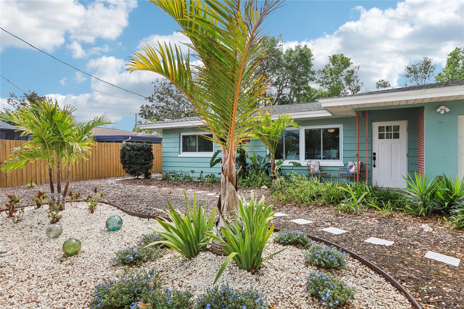 LAKESIDE TERRACE 1ST ADD - Residential