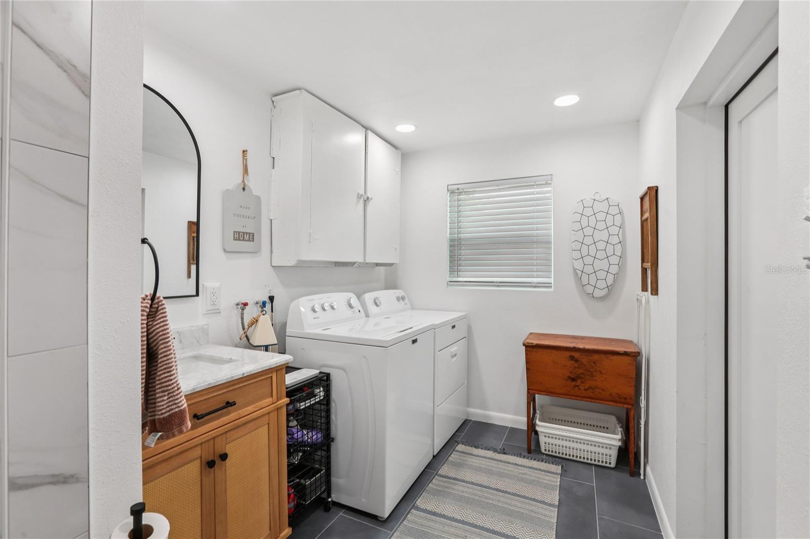 LAKESIDE TERRACE 1ST ADD - Residential