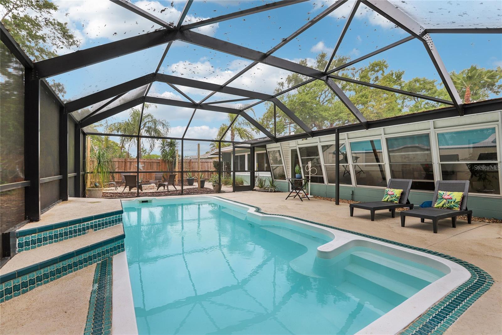 LAKESIDE TERRACE 1ST ADD - Residential