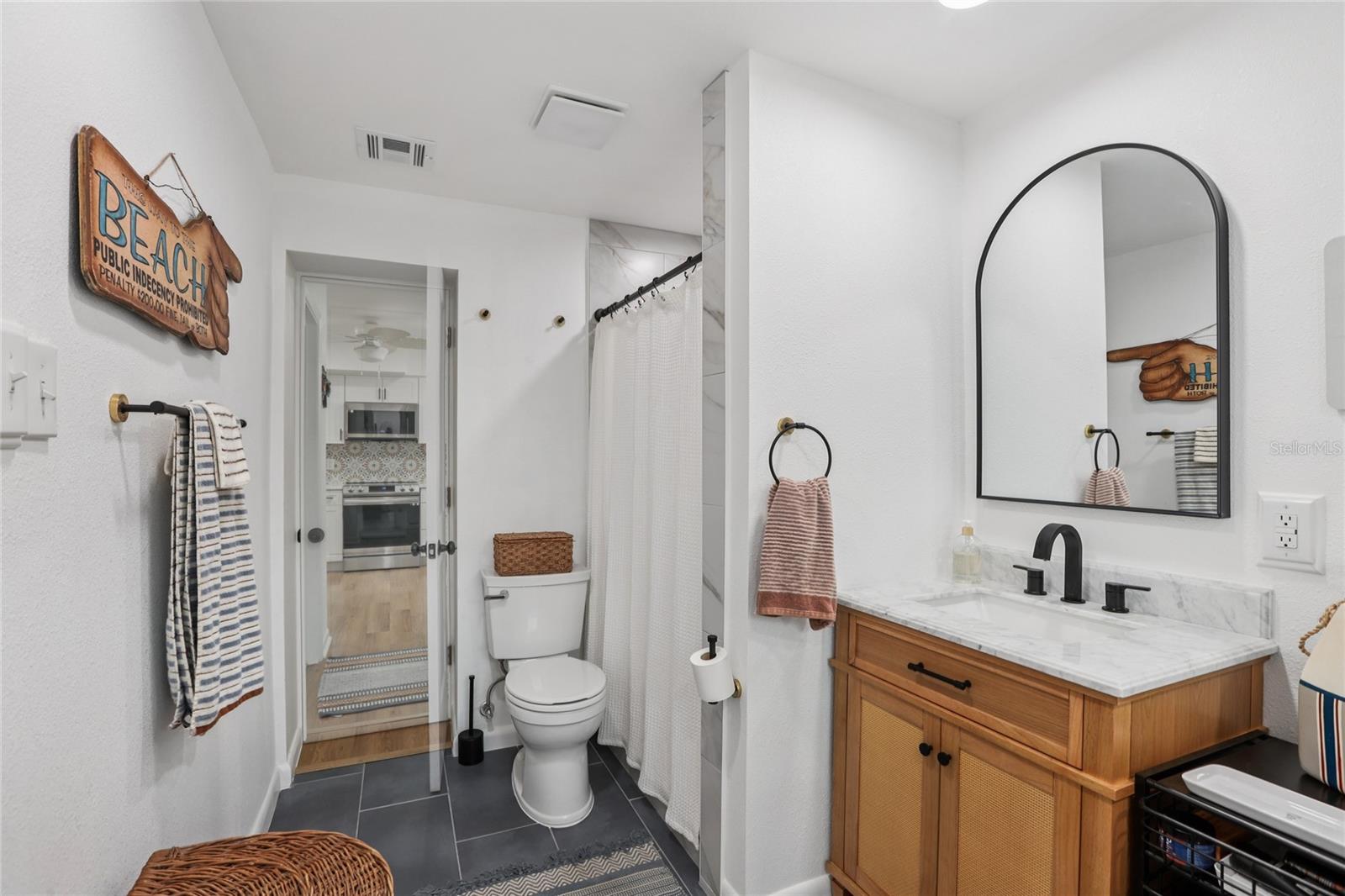 LAKESIDE TERRACE 1ST ADD - Residential