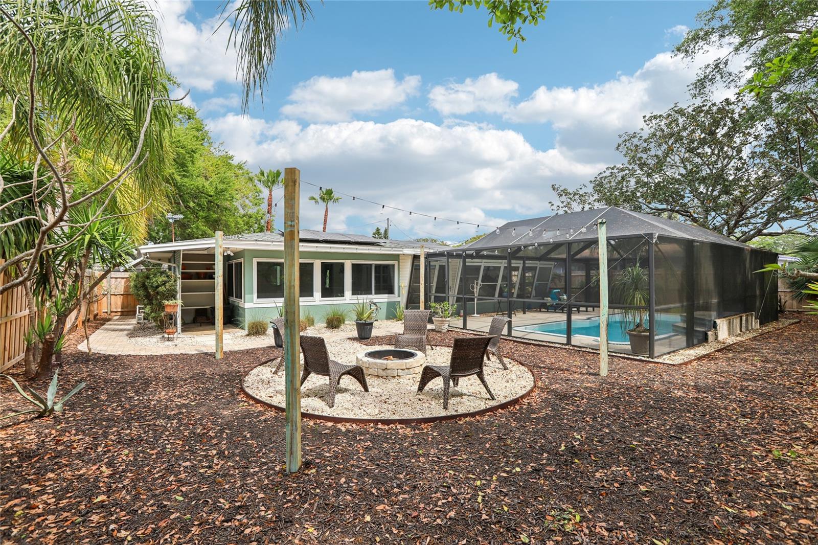 LAKESIDE TERRACE 1ST ADD - Residential