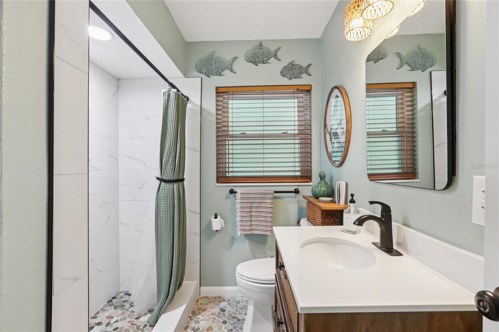 LAKESIDE TERRACE 1ST ADD - Residential