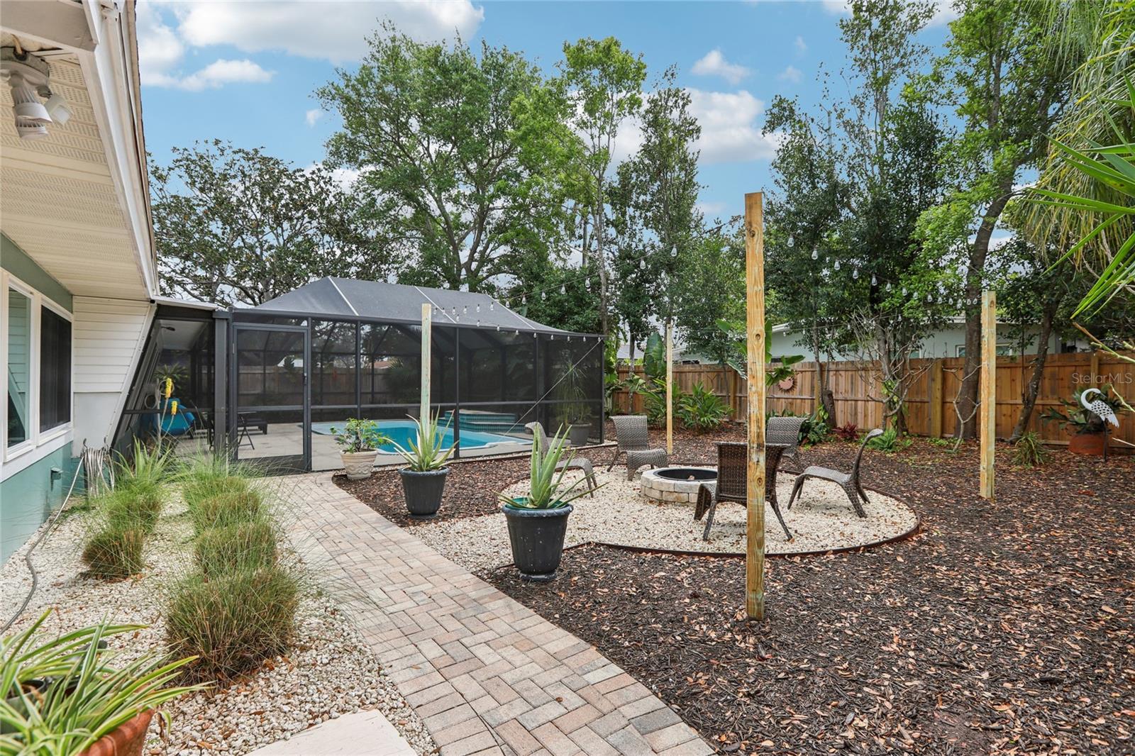 LAKESIDE TERRACE 1ST ADD - Residential