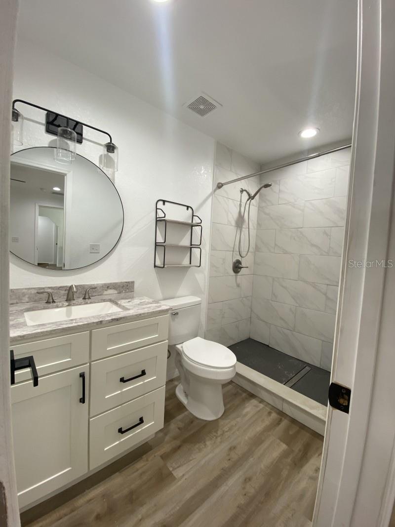 4333 NE 22ND COURT